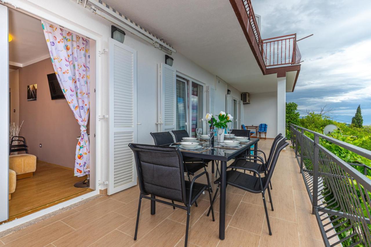 Apartmani Jasminka Dramalj Exterior foto
