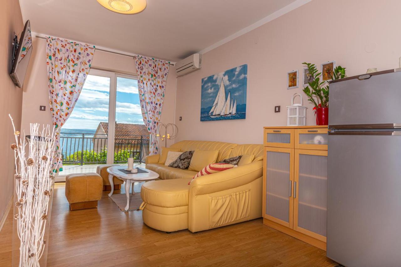 Apartmani Jasminka Dramalj Exterior foto