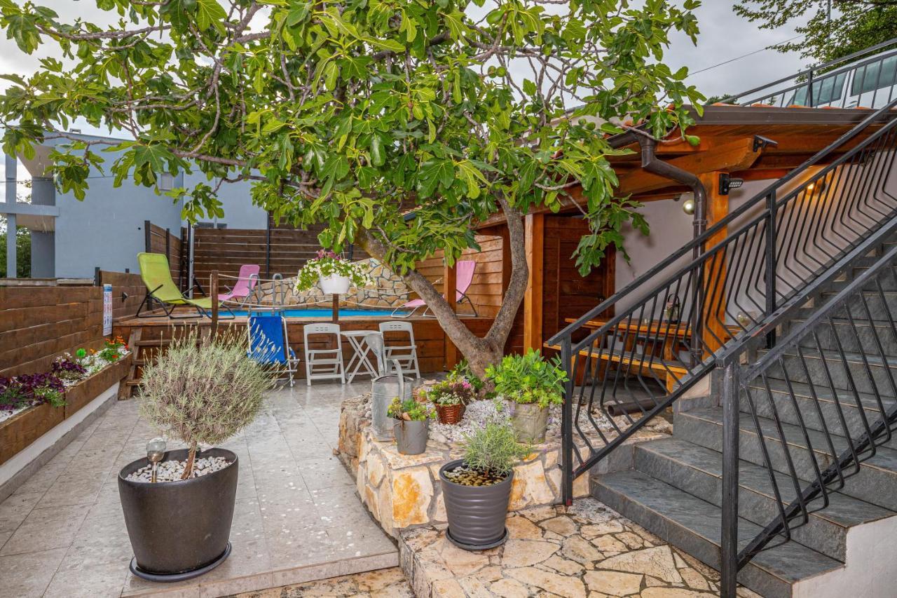 Apartmani Jasminka Dramalj Exterior foto