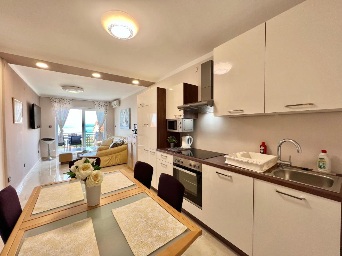 Apartmani Jasminka Dramalj Exterior foto
