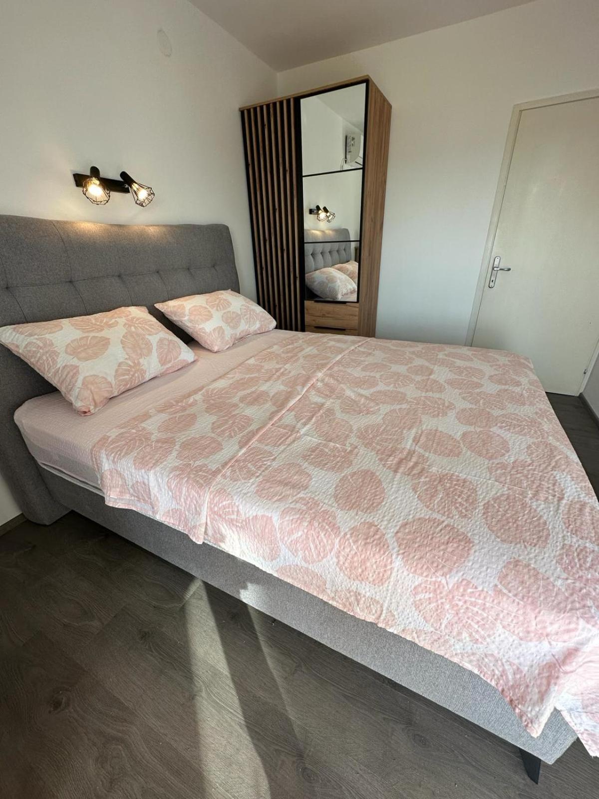 Apartmani Jasminka Dramalj Exterior foto